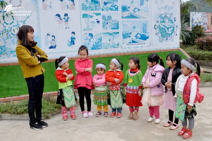 Giáo dục kỹ năng sống cho trẻ mầm non như thế nào tốt?