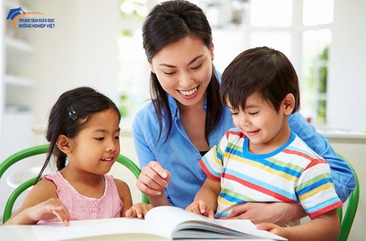 Bảo mẫu là ai? Những điều bạn cần biết về nghề bảo mẫu
